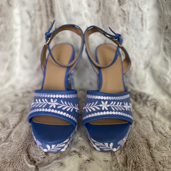 Blue/White Beautiful Summer Block Wedges - Picture 2 of 6